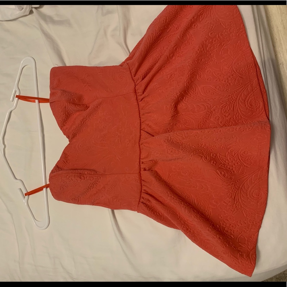 Strapless top